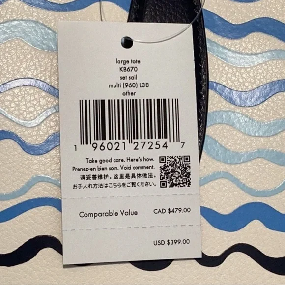 Kate Spade NWT Novelty 2FER Set Sail Large Tote & Detachable Wristlet.
